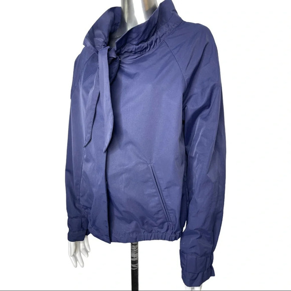 🛍️3/$40 Gap Jacket Cinched Collar Blue Ruffle Tie  Neck Jacket Size Medium - Picture 3 of 5